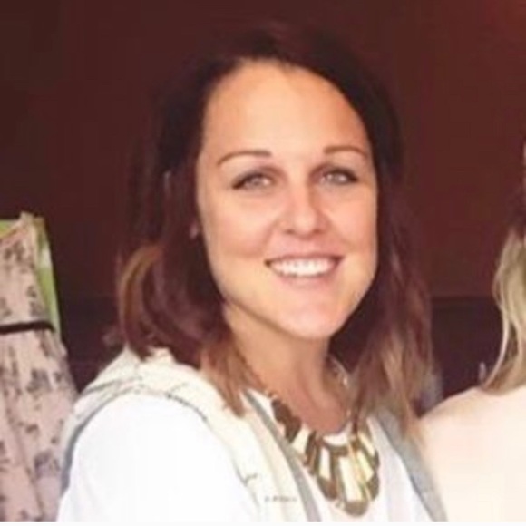 Meet your Posher, Kim - Picture 1 of 1